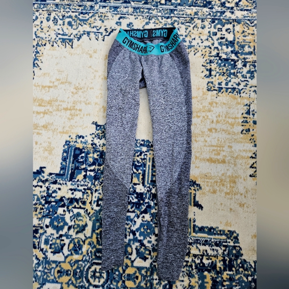 Gymshark Grey & Blue Leggings Sz Small